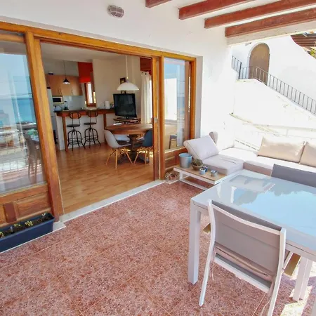 La Playita - Beachfront With Stunning Ocean View In Apartamento